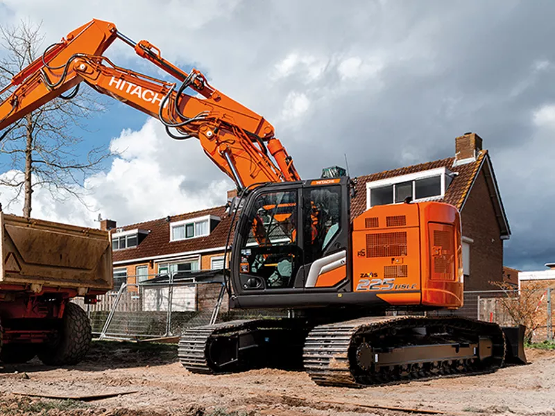 Hitachi ZX225LC-7 excavator loading a site dumper
