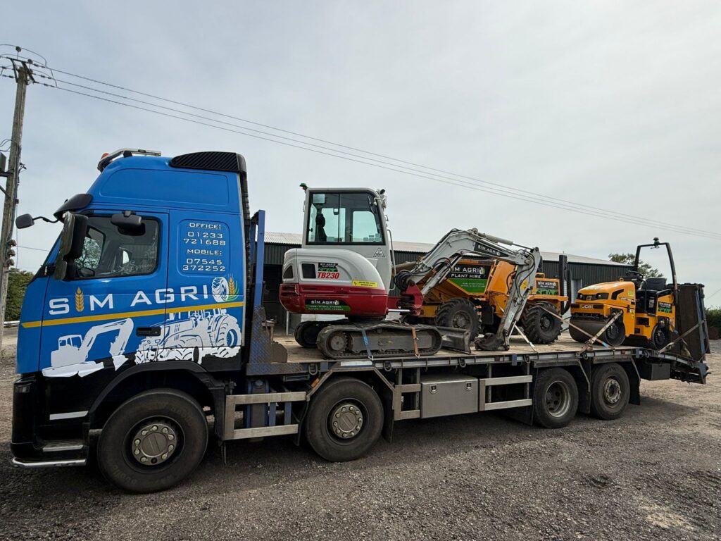 Sims Plant Hire lorry transporting excavators for a plant hire gallery in the UK